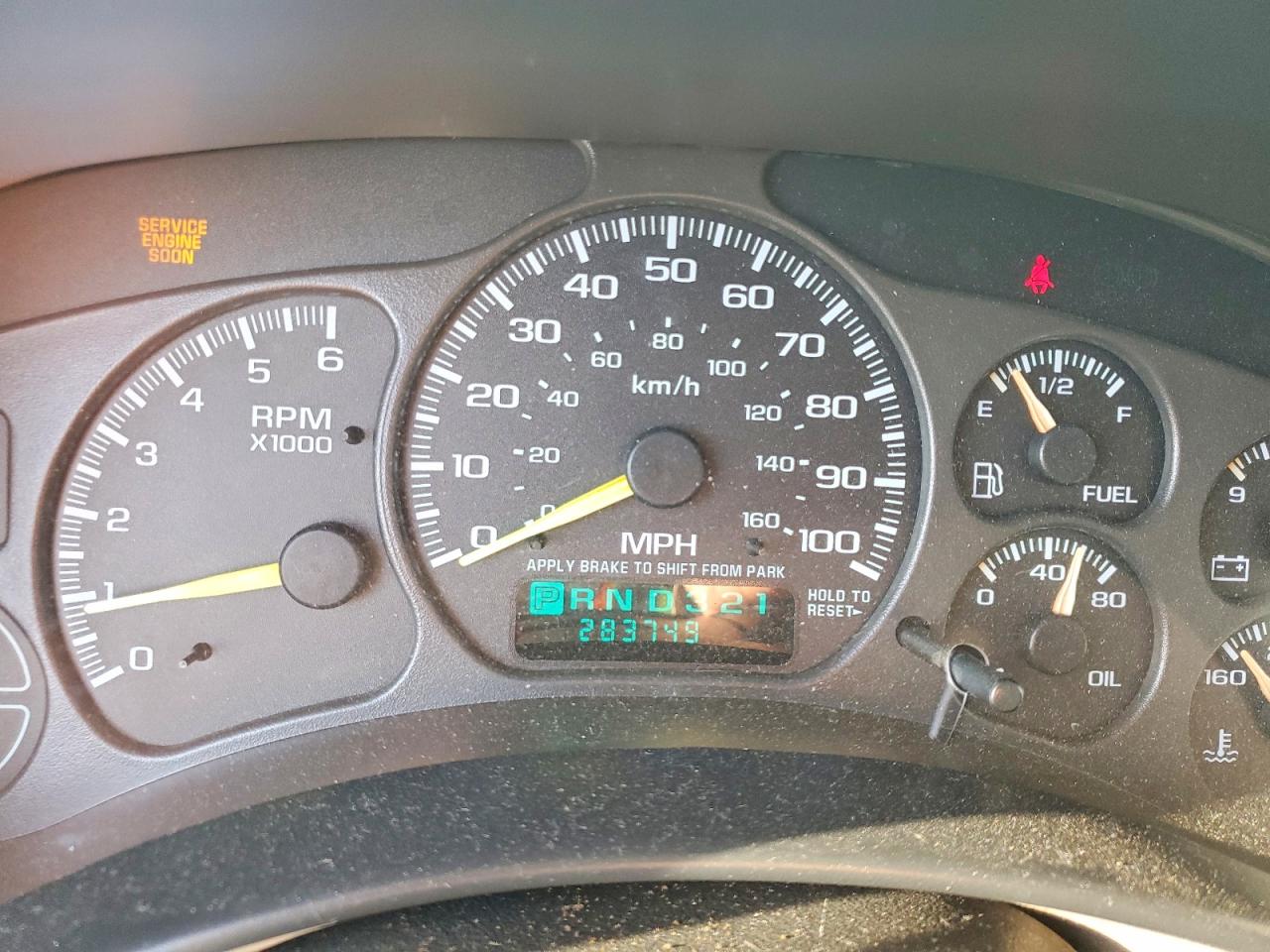 2001 Gmc Yukon Xl C1500 White vin: 3GKEC16T31G104391