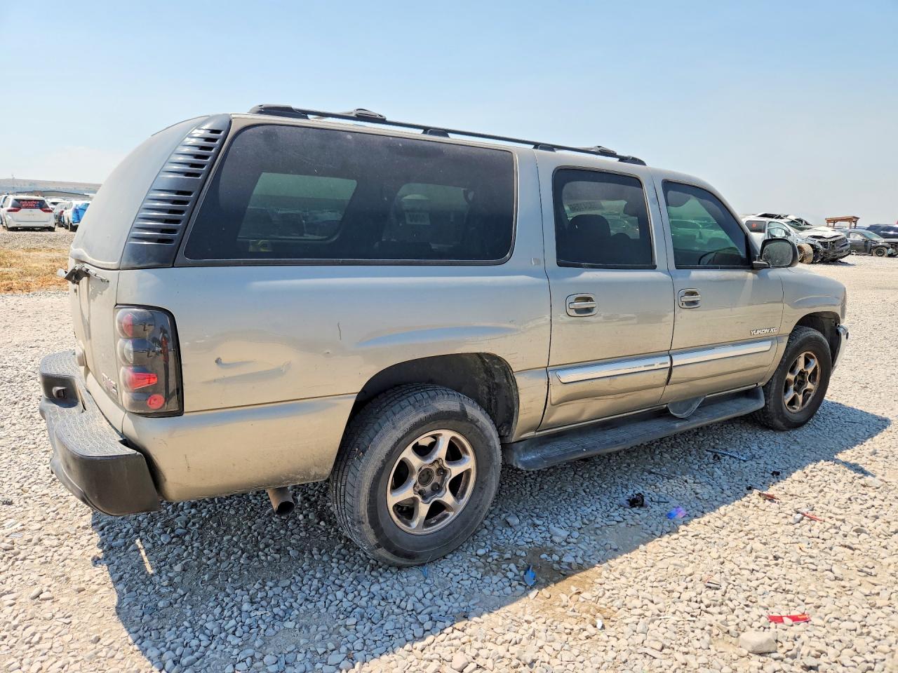2003 Gmc Yukon Xl C1500 Tan vin: 3GKEC16T53G250438