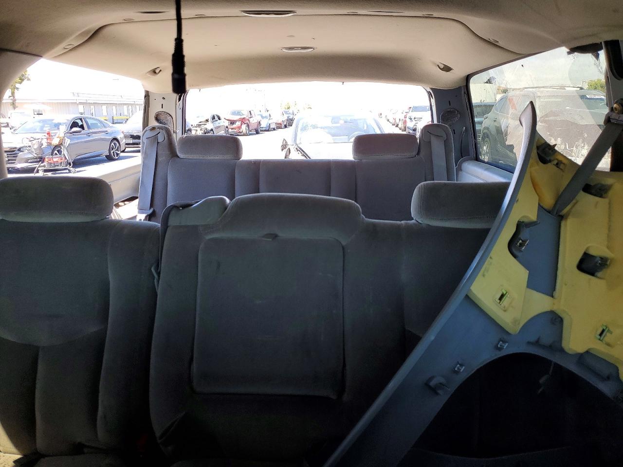 2003 Gmc Yukon Xl C1500 Silver vin: 3GKEC16T53G295251