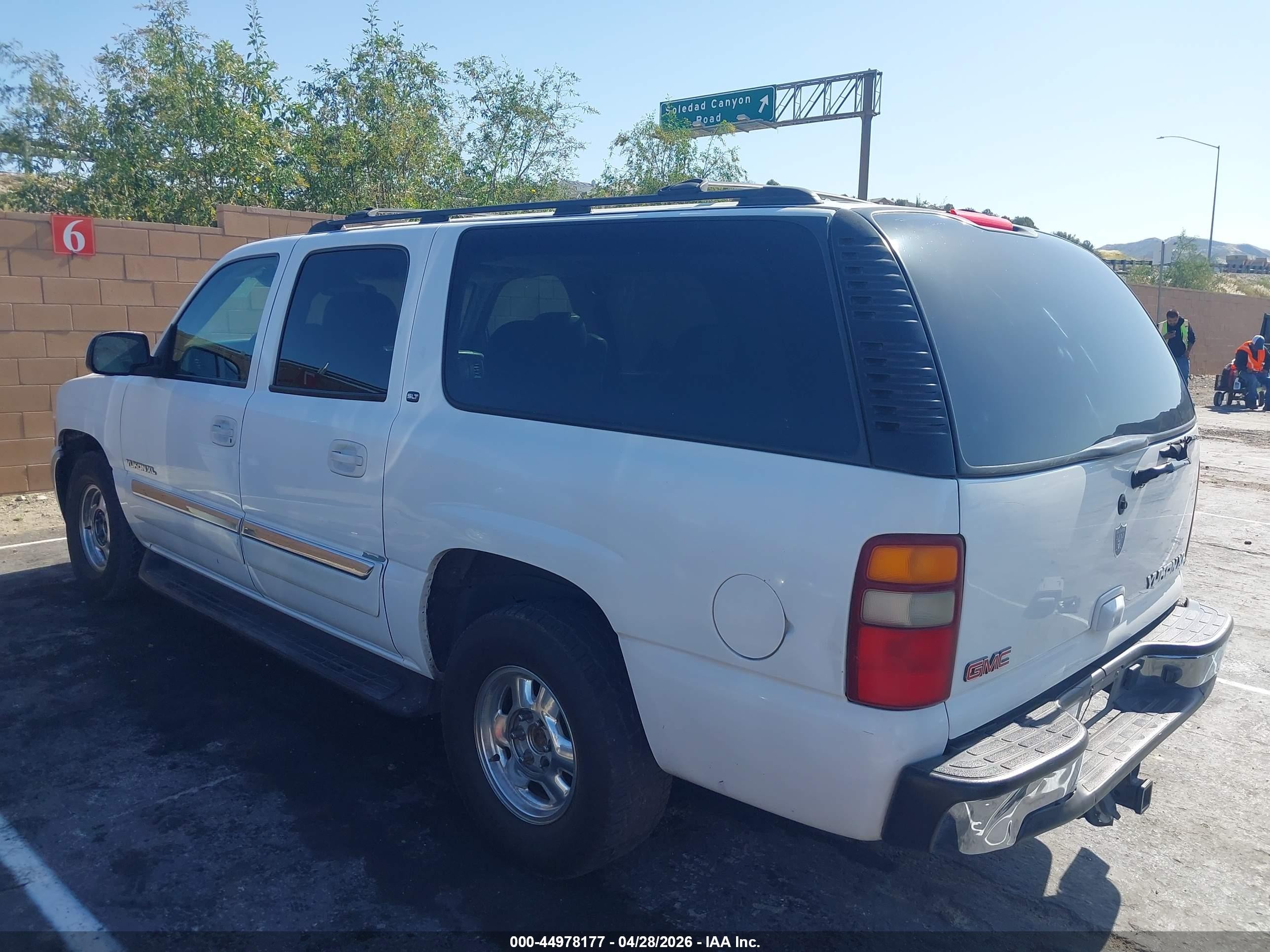 2002 Gmc Yukon Xl 1500 Slt Beige vin: 3GKEC16T82G270486