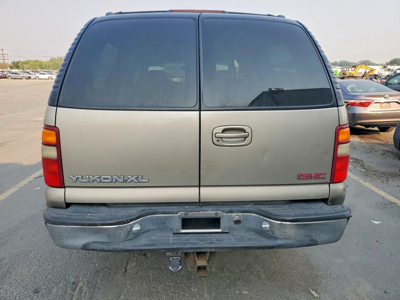 2001 Gmc Yukon Xl C1500 Gold vin: 3GKEC16T91G101916
