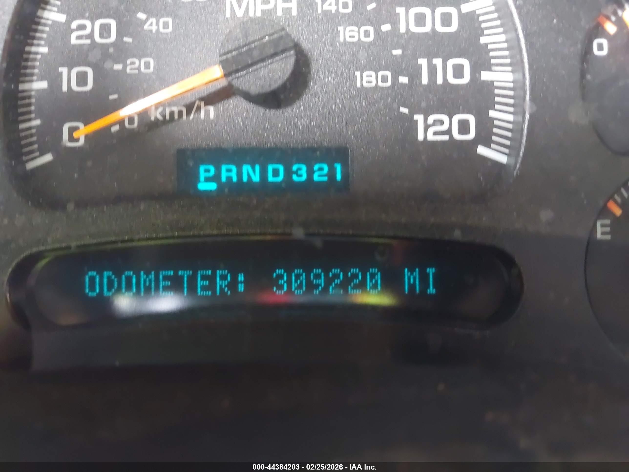 2004 Gmc Yukon Xl 1500 Sle Серебряный vin: 3GKEC16Z14G198263