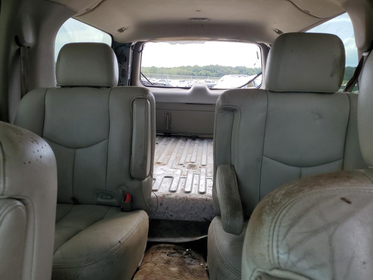 2004 Gmc Yukon Xl C1500 Gold vin: 3GKEC16Z34G241808