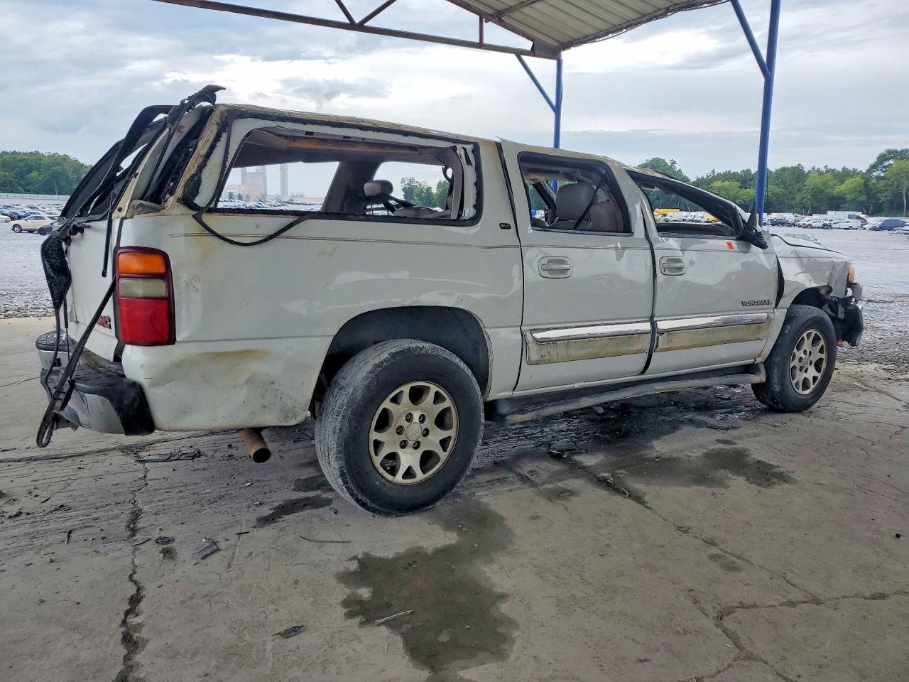 2003 Gmc Yukon Xl C1500 White vin: 3GKEC16Z43G160928