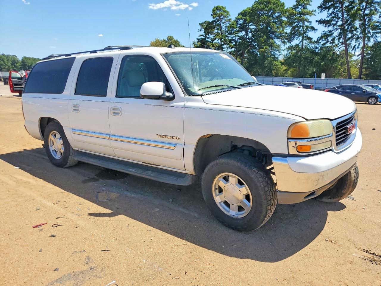 2004 Gmc Yukon Xl C1500 White vin: 3GKEC16Z44G236245