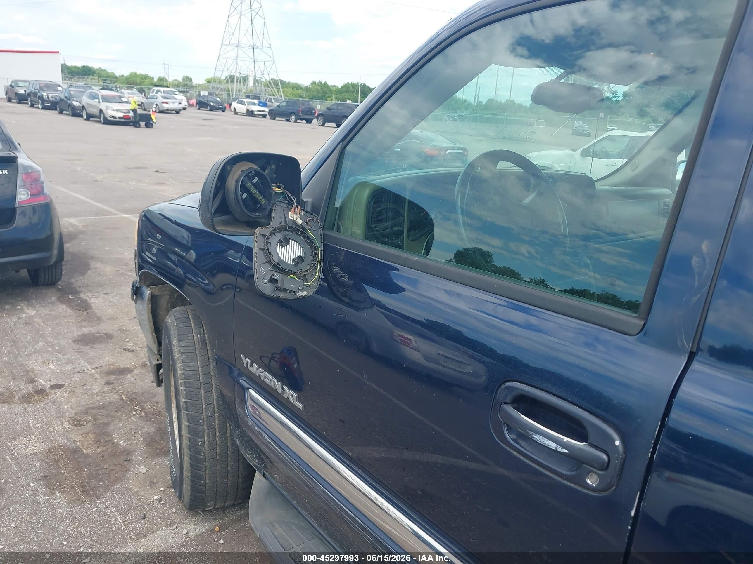 2005 Gmc Yukon Xl 1500 Slt Tan vin: 3GKEC16Z45G259350