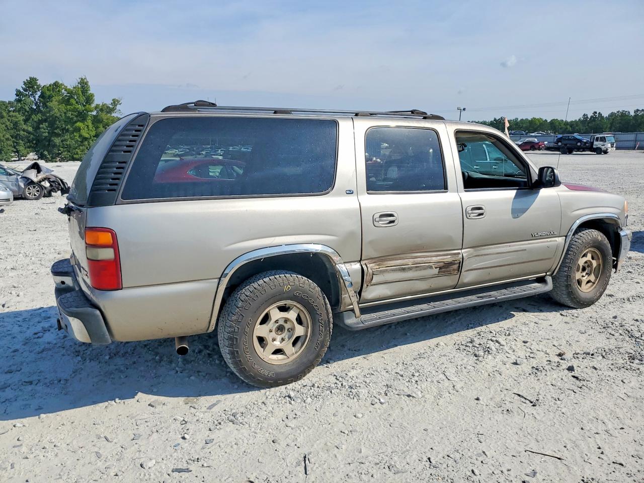2003 Gmc Yukon Gold vin: 3GKEC16Z53G308679