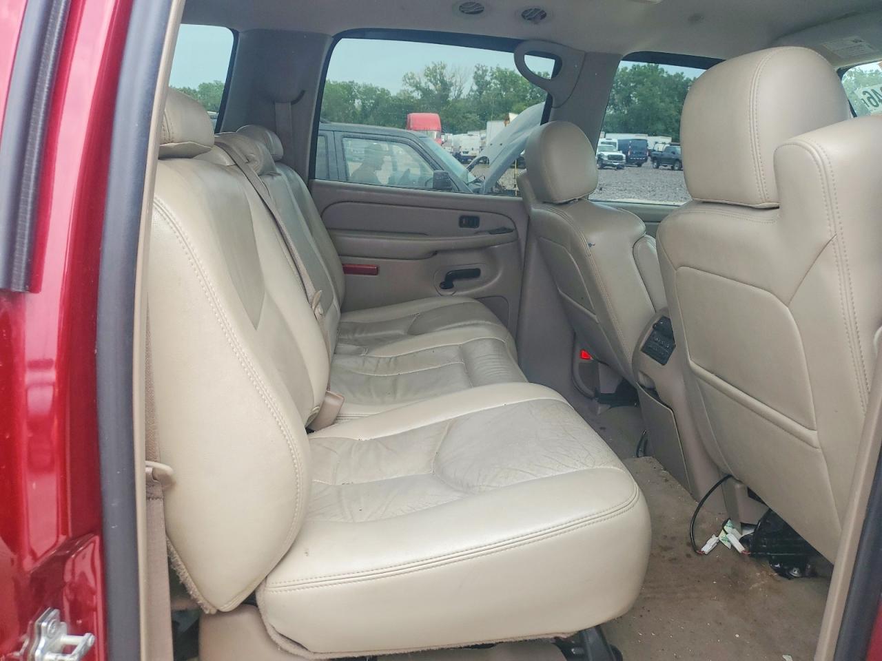 2005 Gmc Yukon Xl C1500 Red vin: 3GKEC16Z75G253834