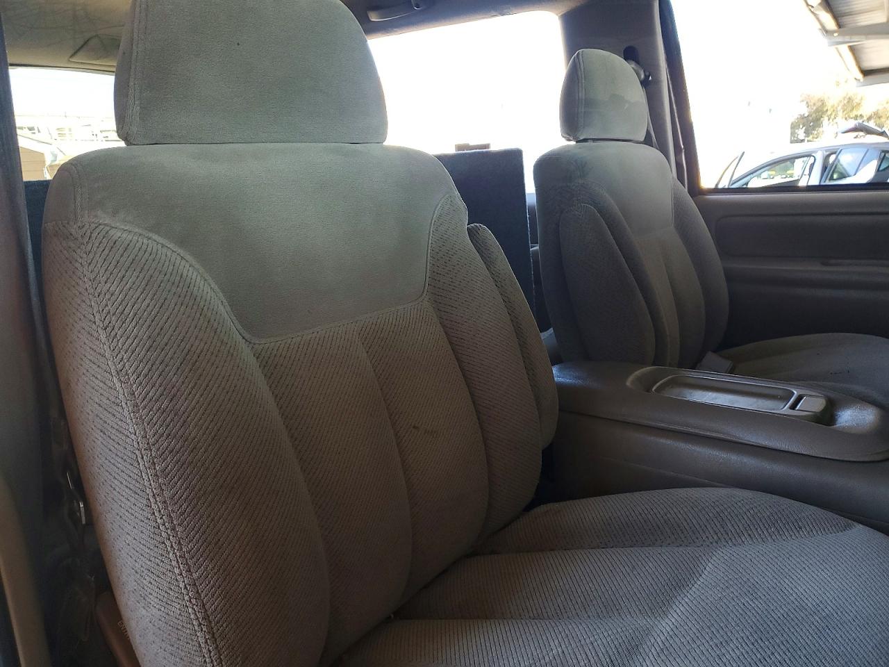 1996 Gmc Yukon Tan vin: 3GKEC18R9TG513175