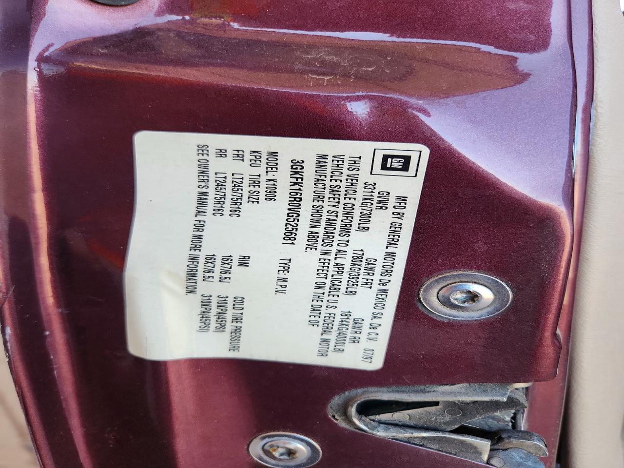 1997 Gmc Suburban Burgundy vin: 3GKFK16R0VG525681