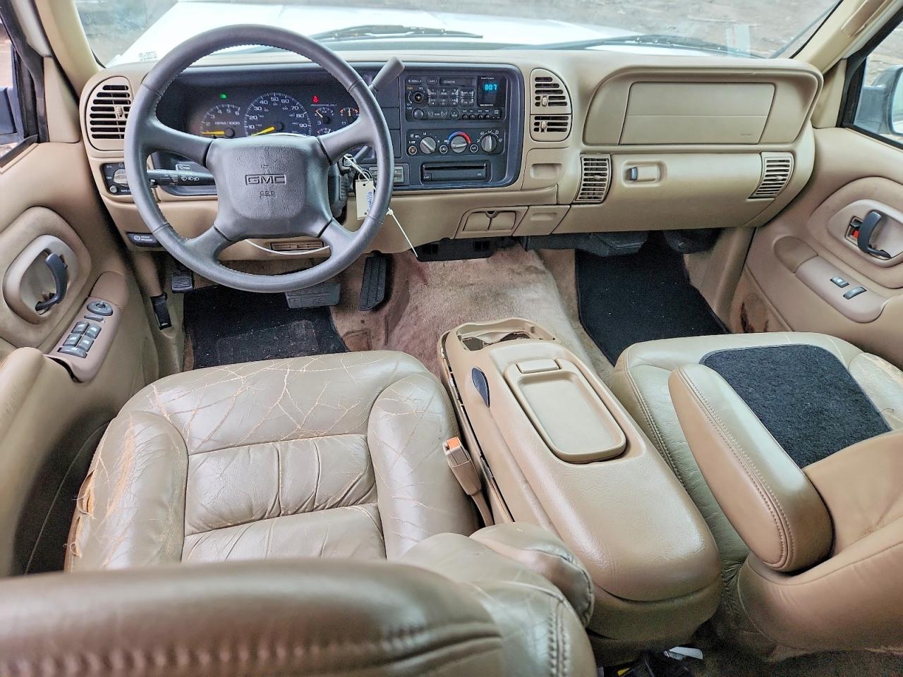 1998 Gmc Suburban K1500 White vin: 3GKFK16R0WG511264
