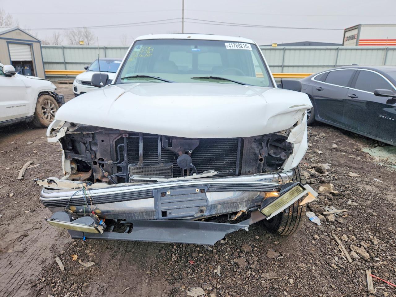 1998 Gmc Suburban K1500 White vin: 3GKFK16R0WG511264