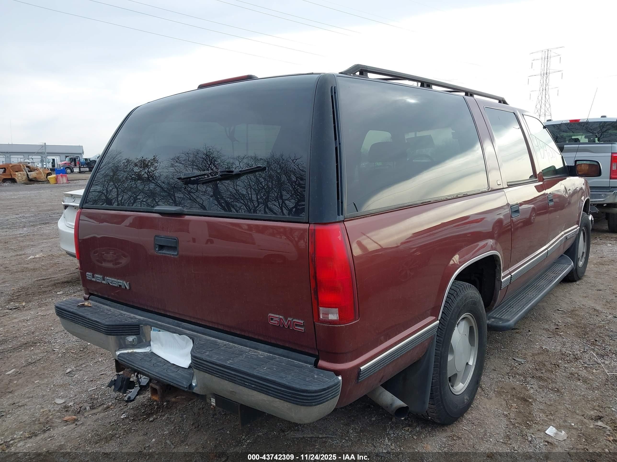 1998 Gmc Suburban 1500 Sl Burgundy vin: 3GKFK16R4WG510828