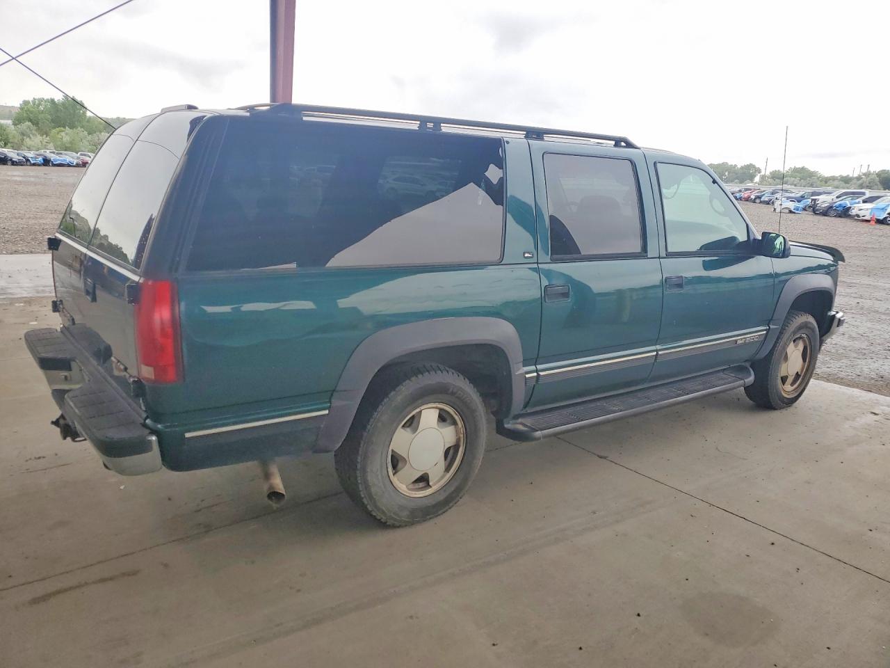 1997 Gmc Suburban K1500 Green vin: 3GKFK16R5VG515941