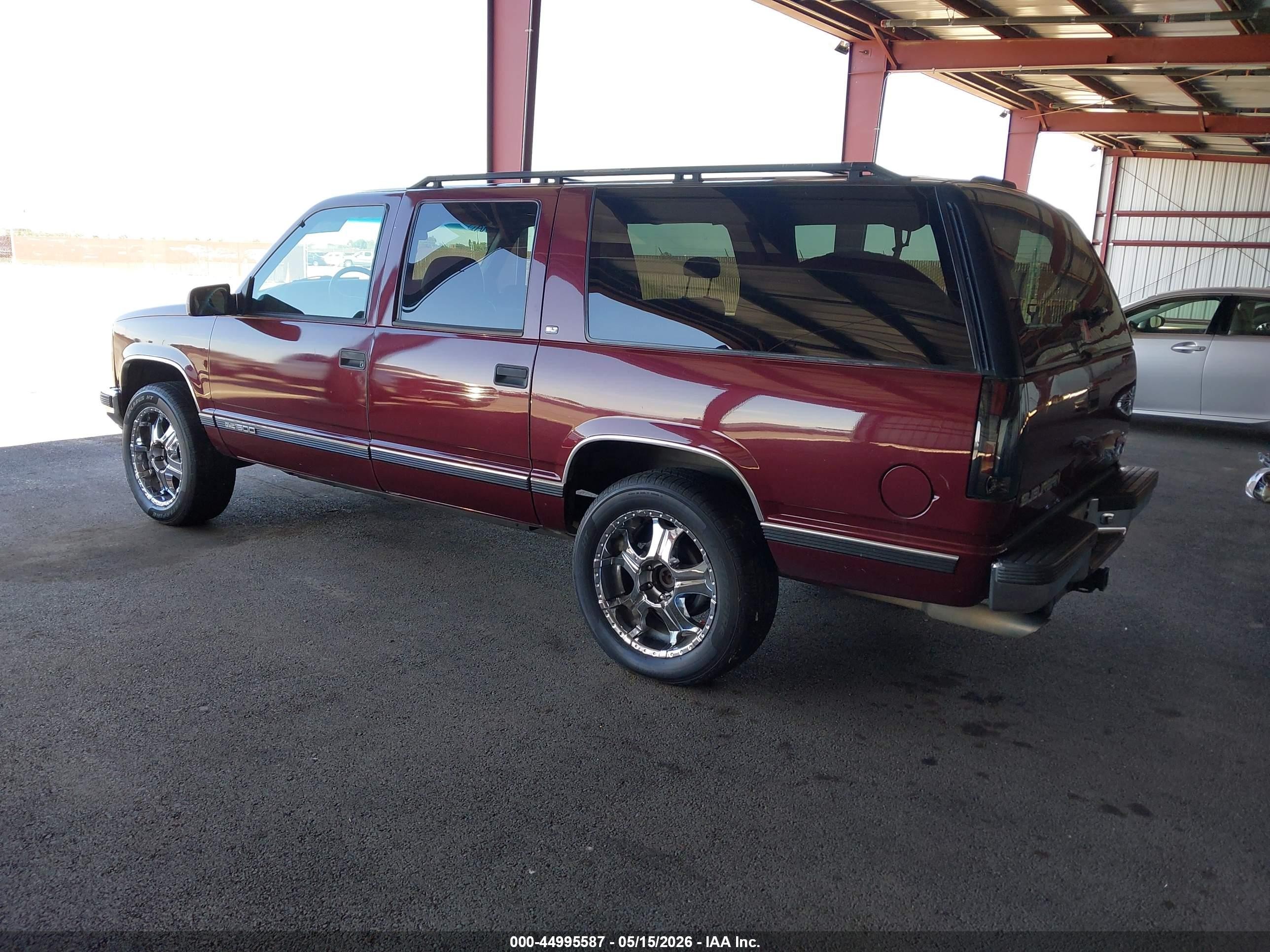 1998 Gmc Suburban 1500 Sl Maroon vin: 3GKFK16R5WG501930