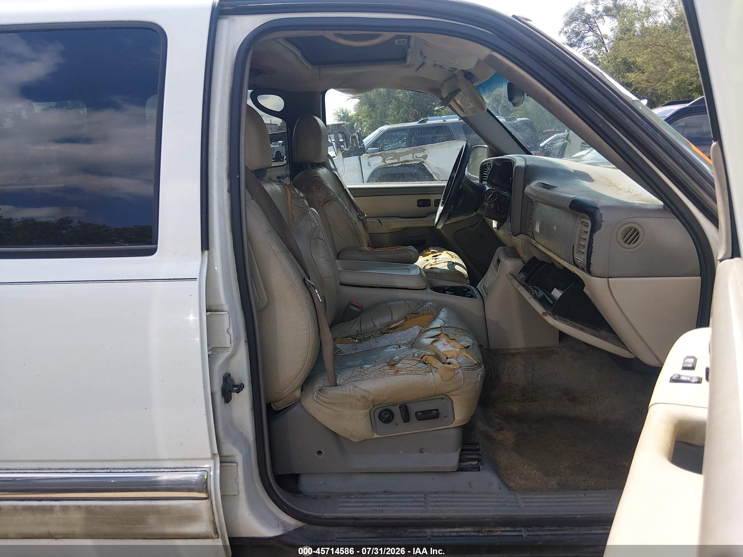 2000 Gmc Yukon Xl 1500 Slt White vin: 3GKFK16T0YG213974