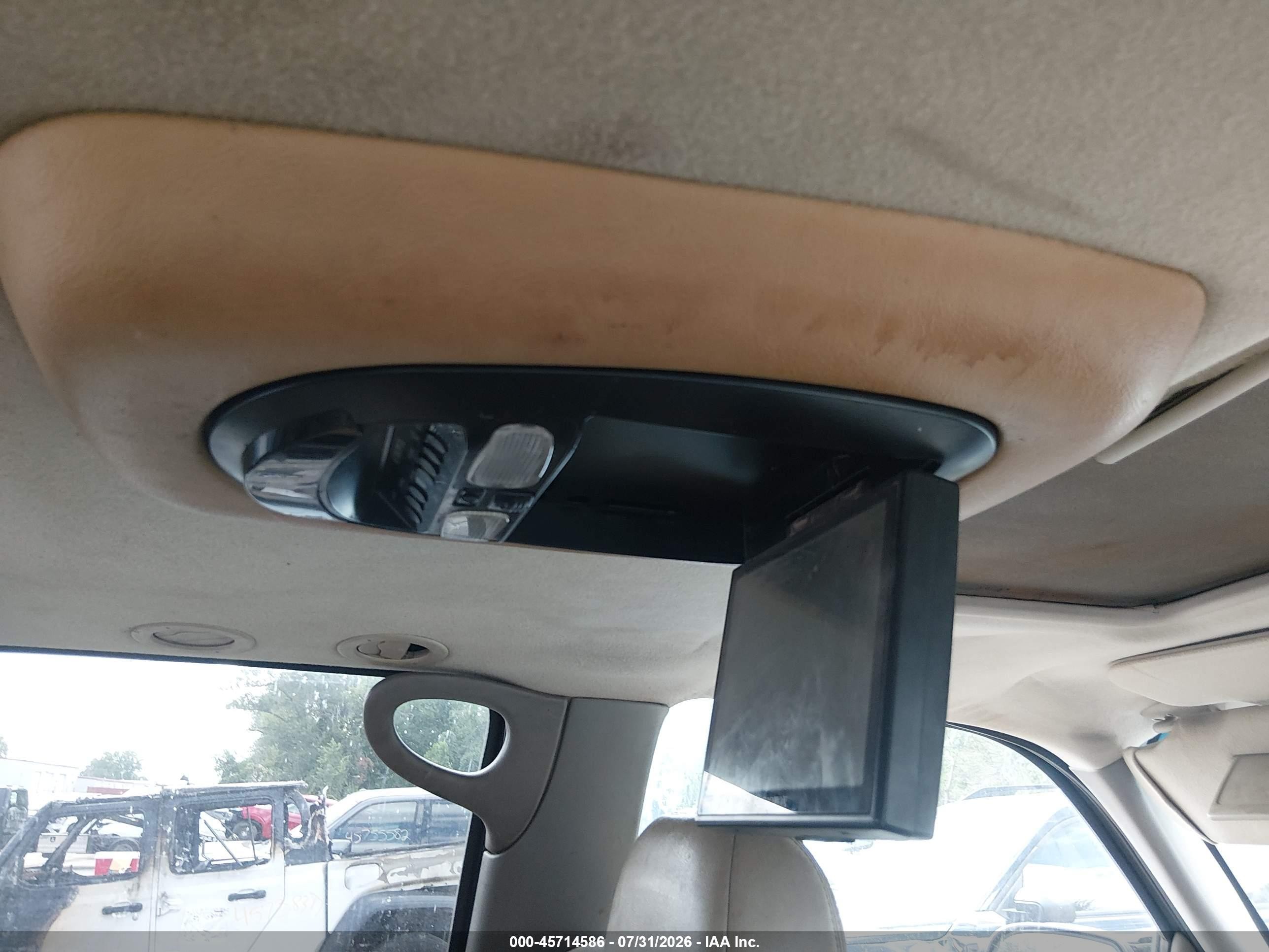 2000 Gmc Yukon Xl 1500 Slt White vin: 3GKFK16T0YG213974