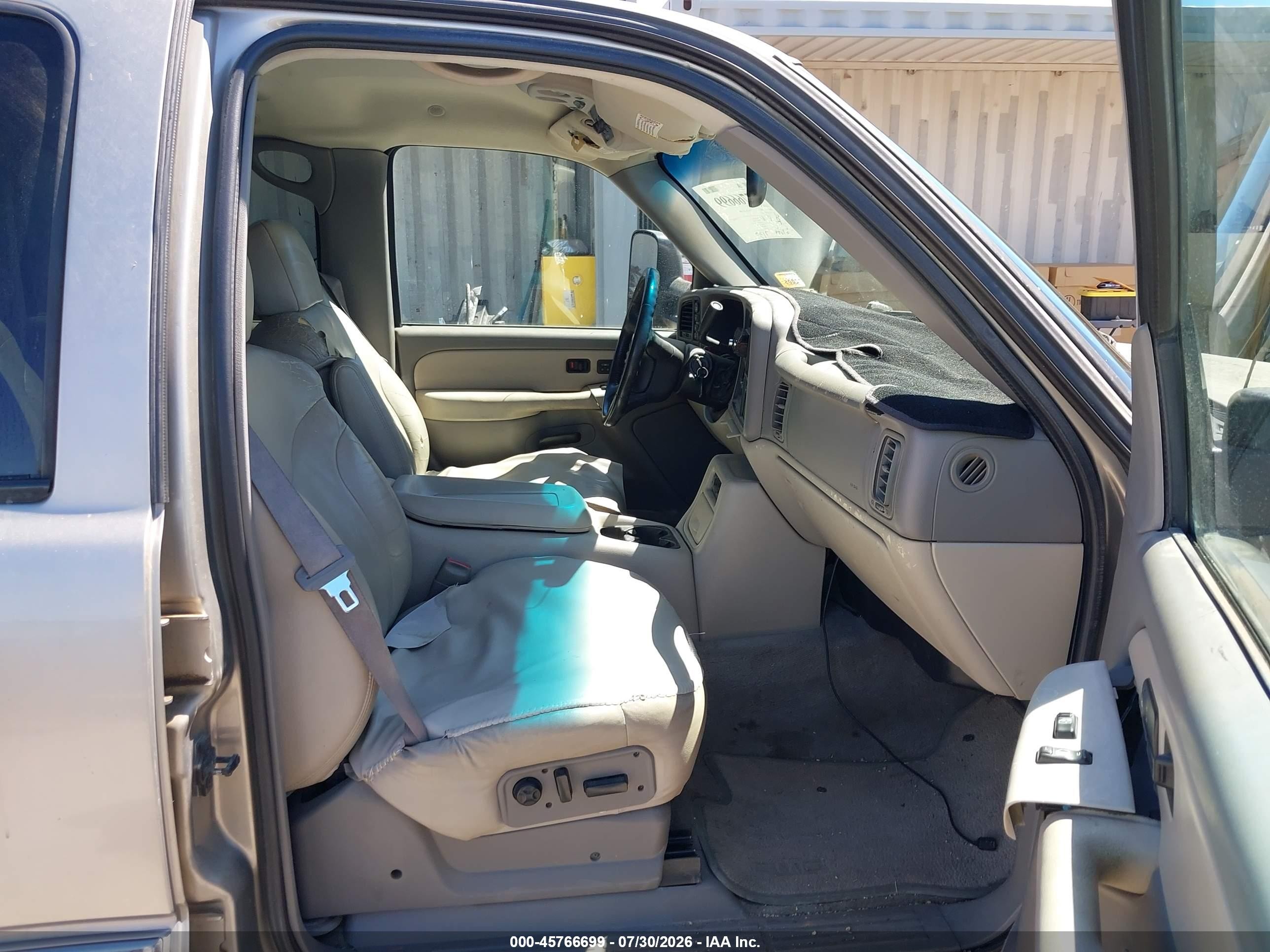 2000 Gmc Yukon Xl 1500 Slt Champagne vin: 3GKFK16T5YG160771