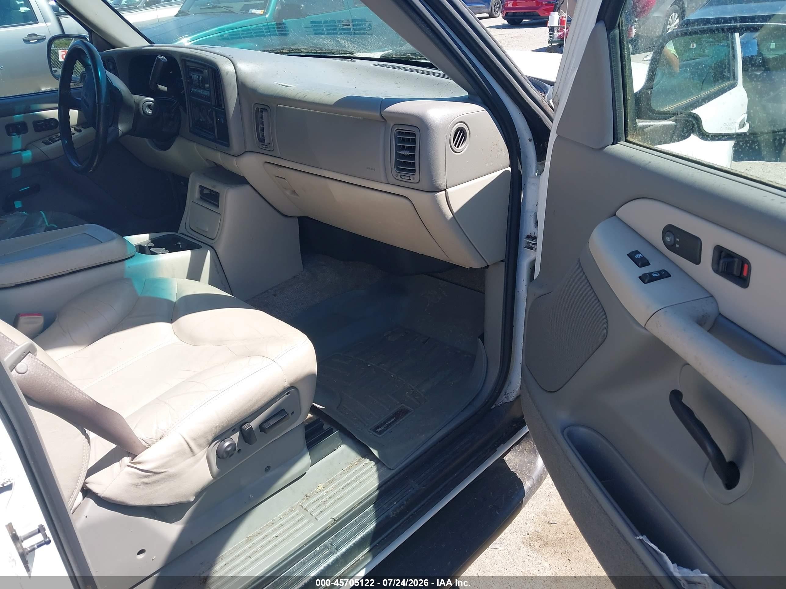 2001 Gmc Yukon Xl 1500 Sle/slt White vin: 3GKFK16T71G108371