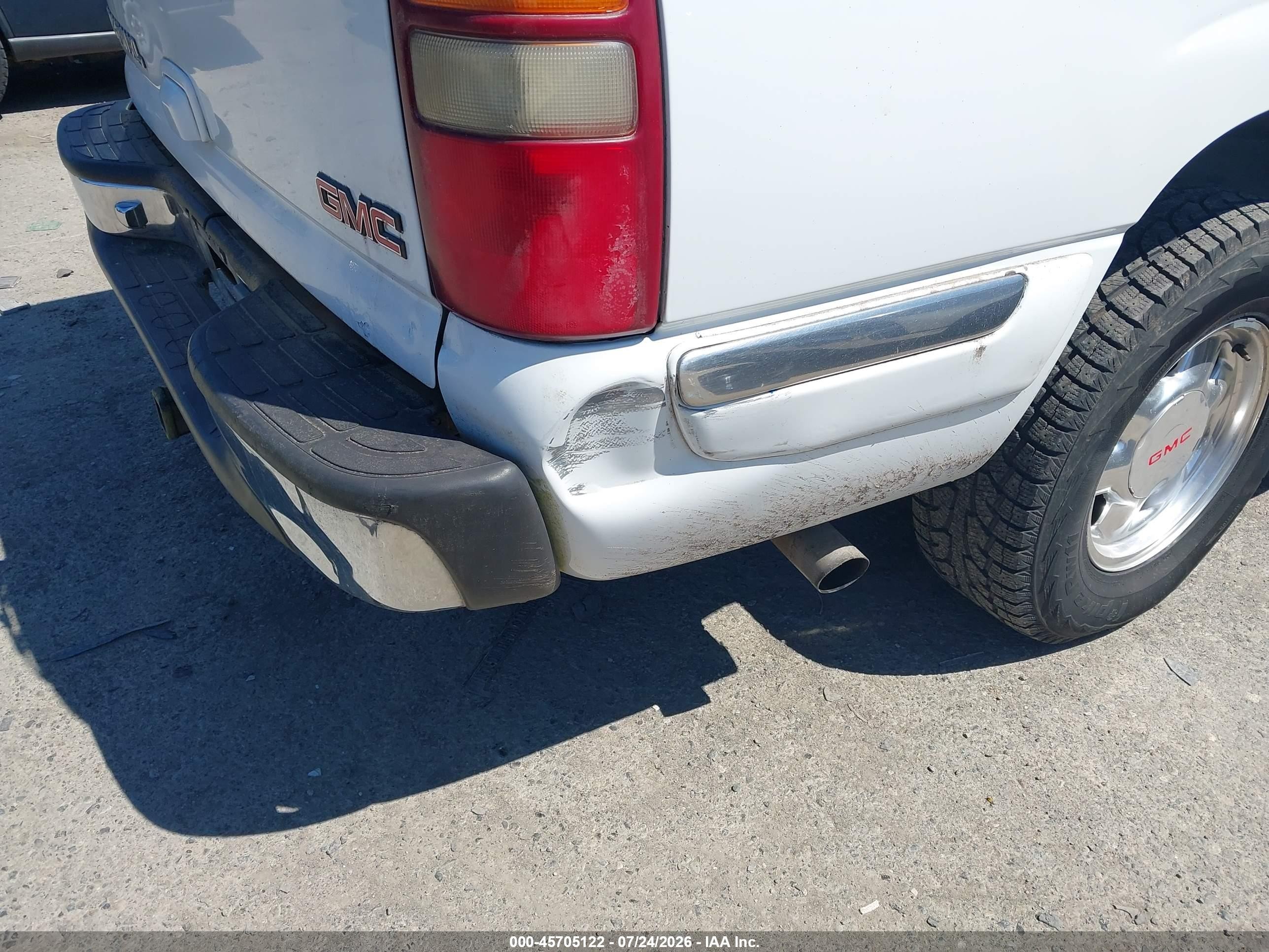 2001 Gmc Yukon Xl 1500 Sle/slt White vin: 3GKFK16T71G108371