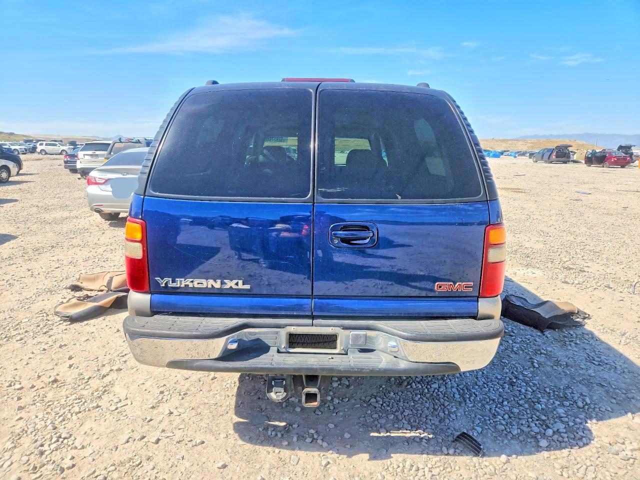 2000 Gmc Yukon Xl K1500 Blue vin: 3GKFK16T7YG211963