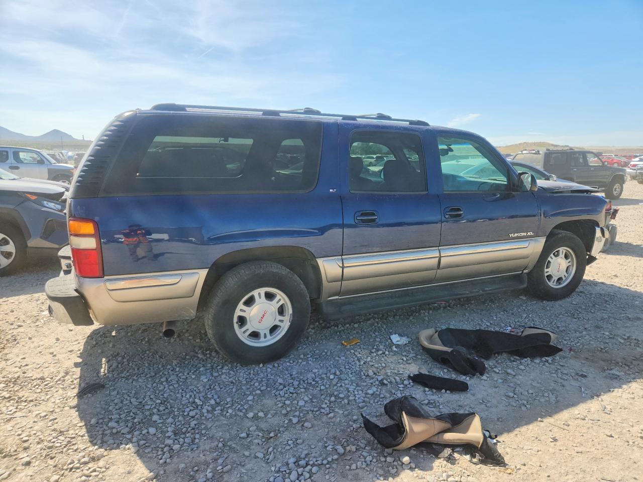 2000 Gmc Yukon Xl K1500 Blue vin: 3GKFK16T7YG211963