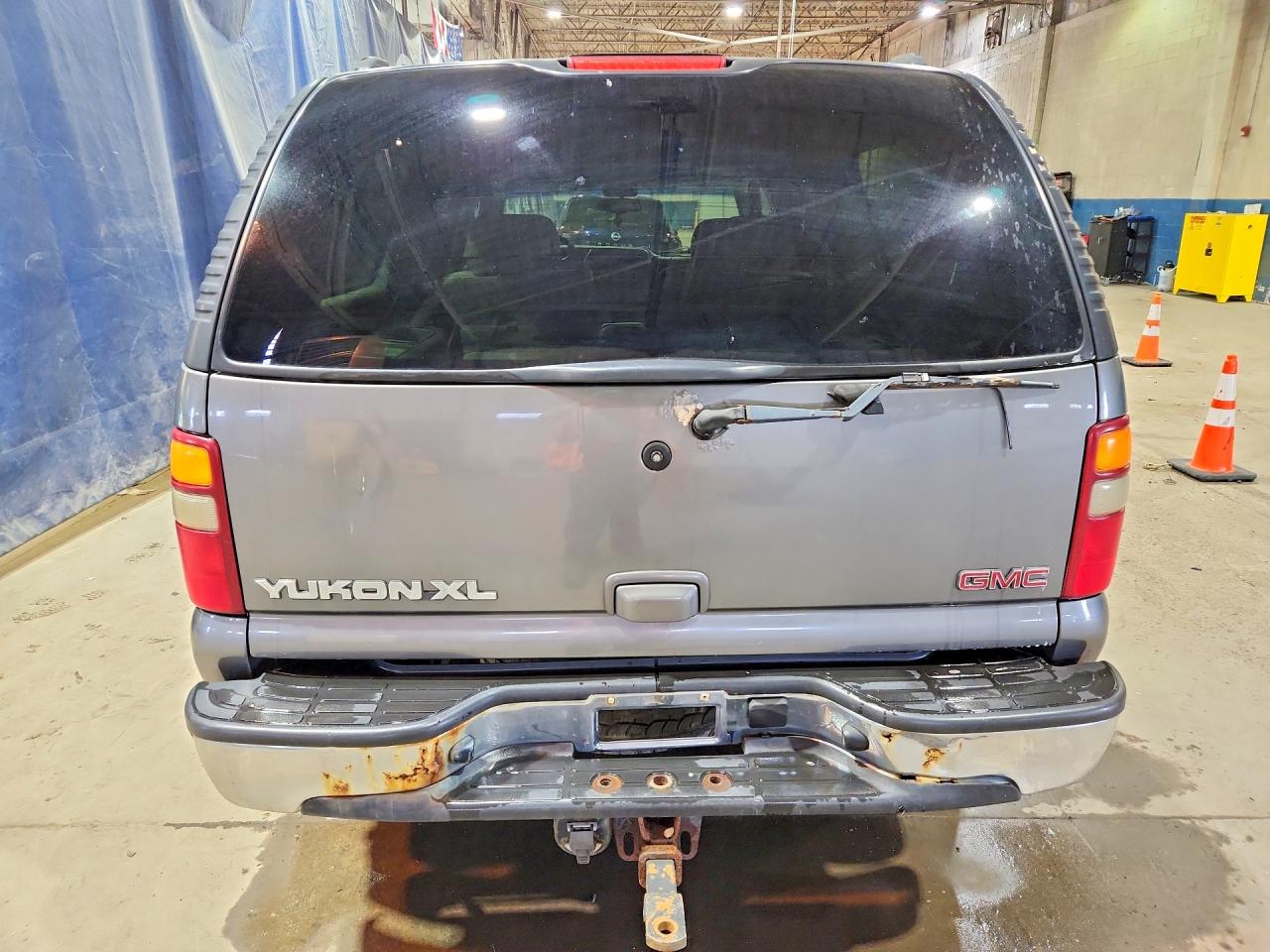 2002 Gmc Yukon Xl K1500 Gray vin: 3GKFK16Z32G320612