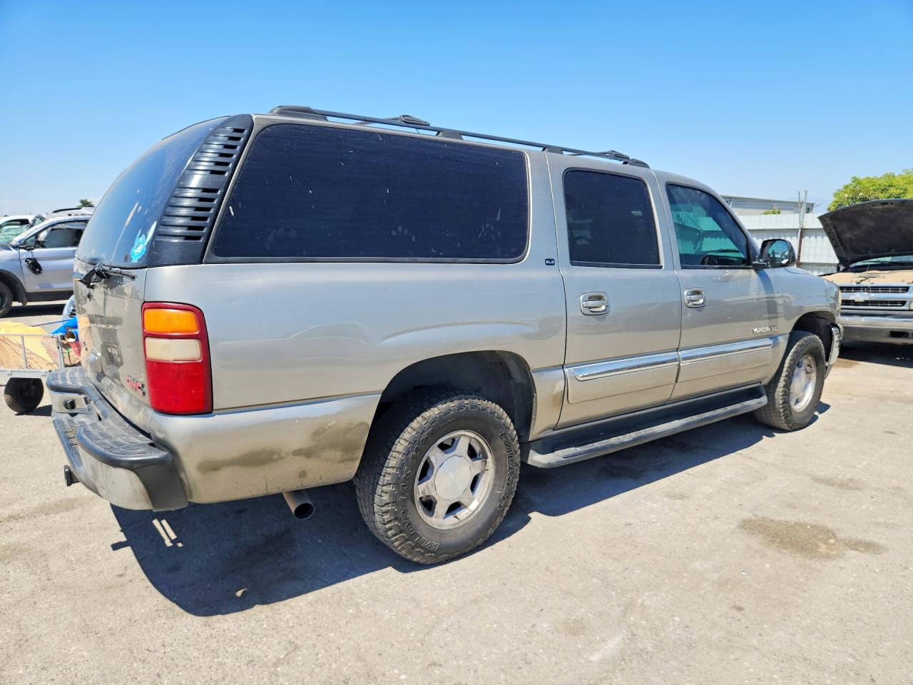 2002 Gmc Yukon Xl K1500 Silver vin: 3GKFK16Z32G359071