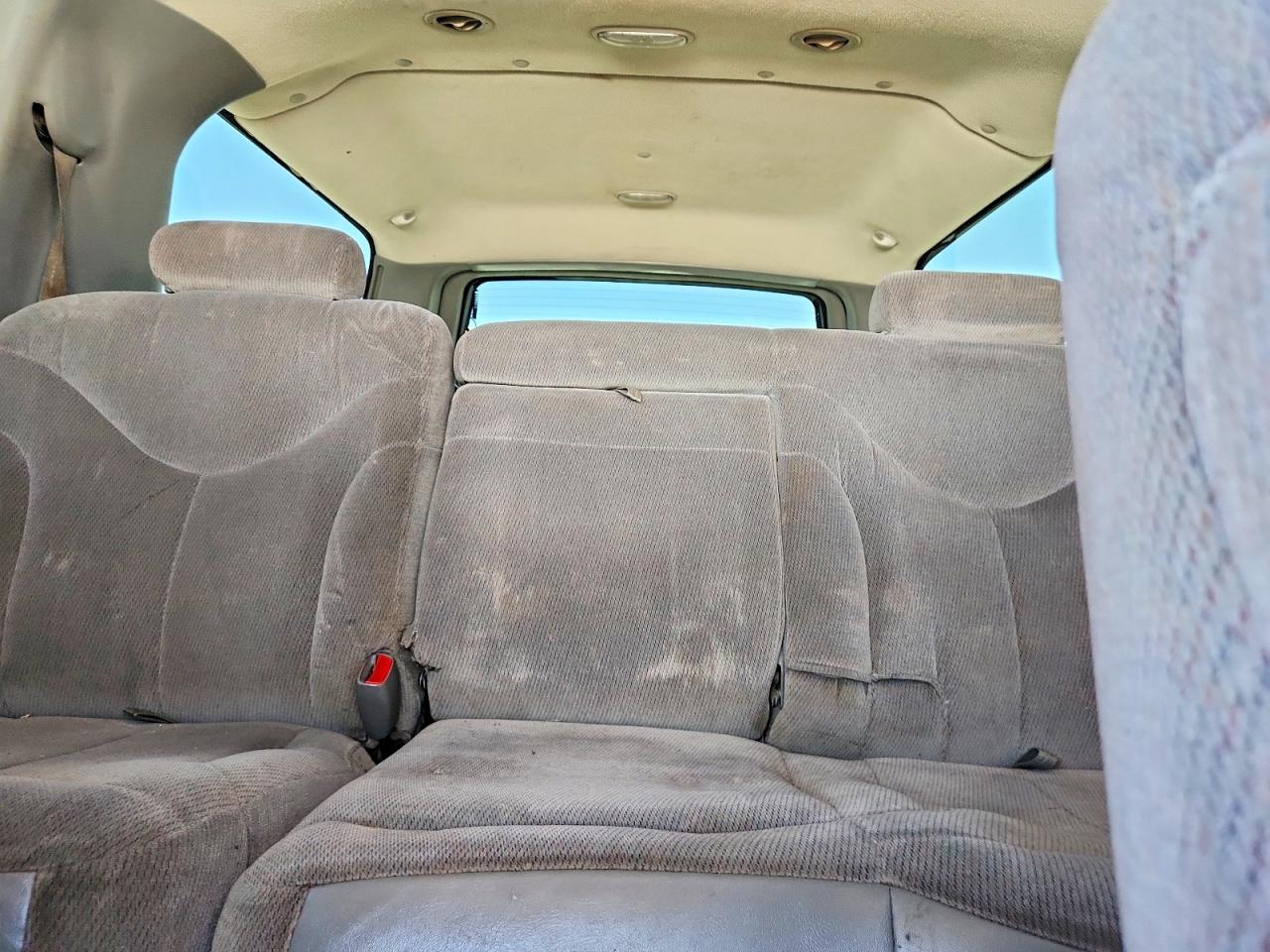 2002 Gmc Yukon Xl K1500 Silver vin: 3GKFK16Z32G359071
