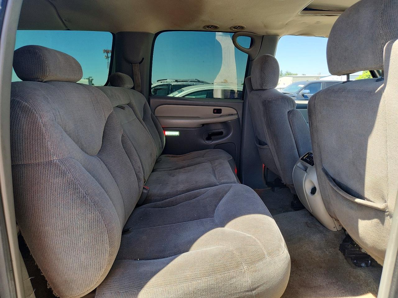 2002 Gmc Yukon Xl K1500 Silver vin: 3GKFK16Z32G359071