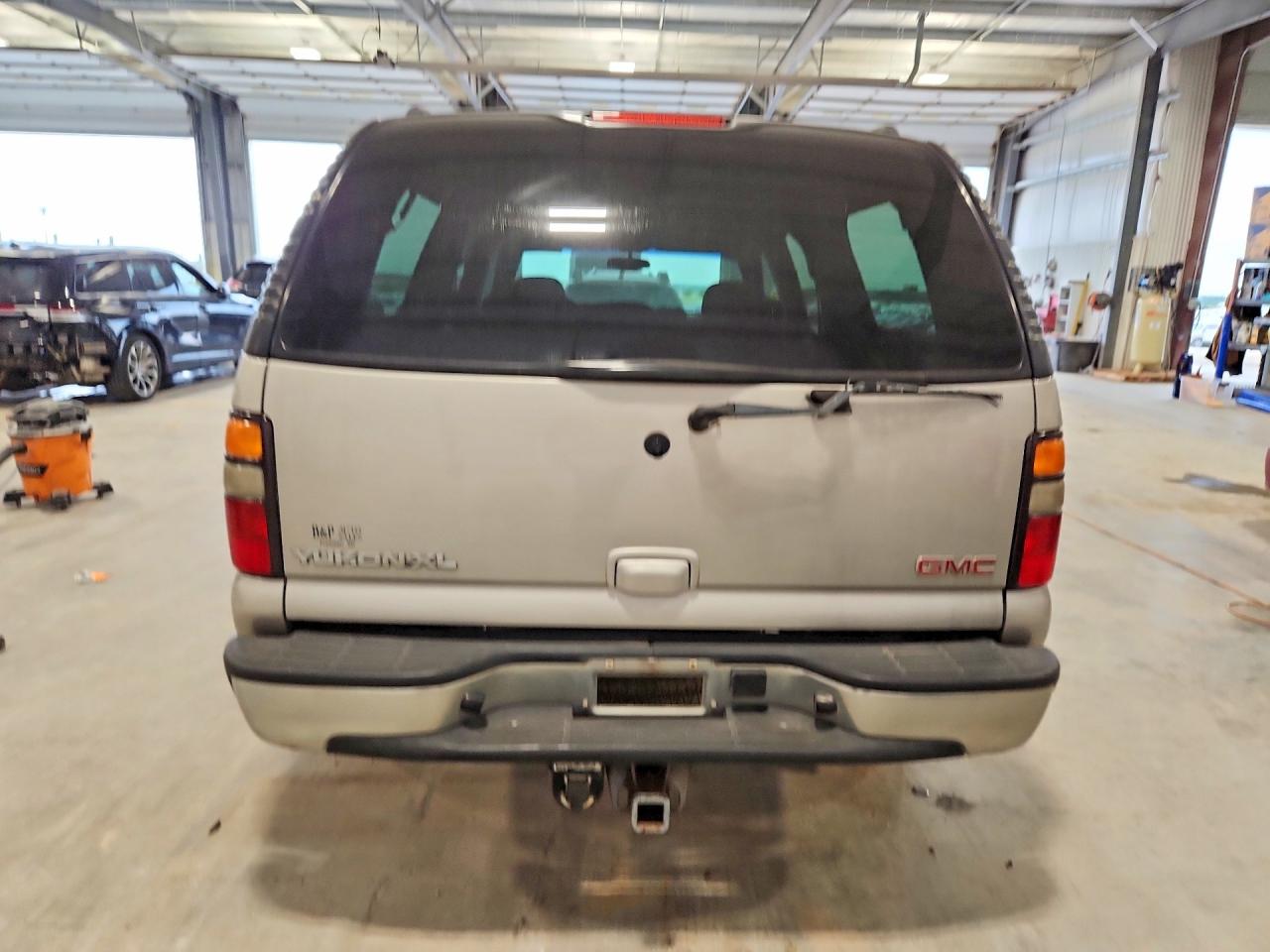 2004 Gmc Yukon Xl K1500 Gray vin: 3GKFK16Z54G202211