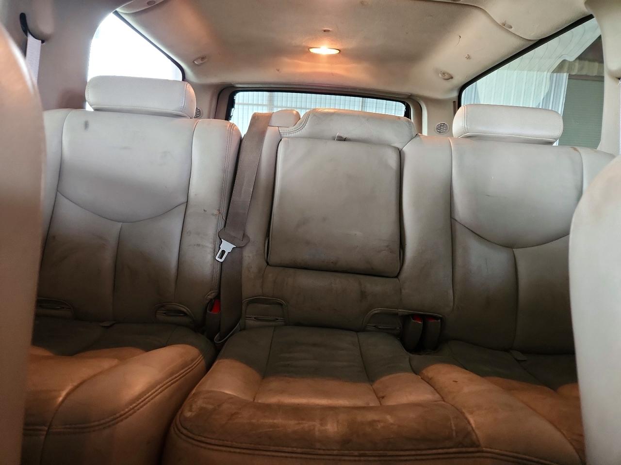 2005 Gmc Yukon White vin: 3GKFK16Z85G211065