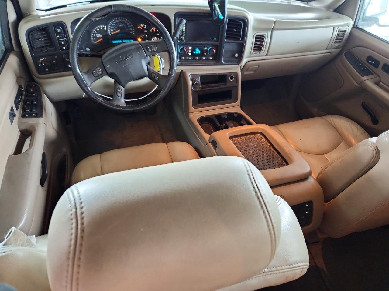 2005 Gmc Yukon White vin: 3GKFK16Z85G211065