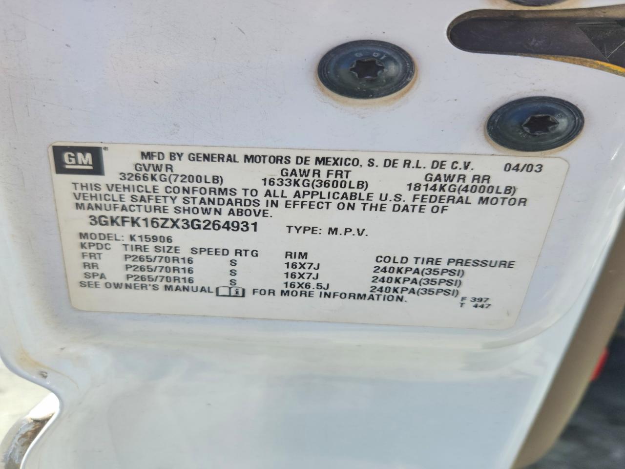 2003 Gmc Yukon Xl K1500 White vin: 3GKFK16ZX3G264931