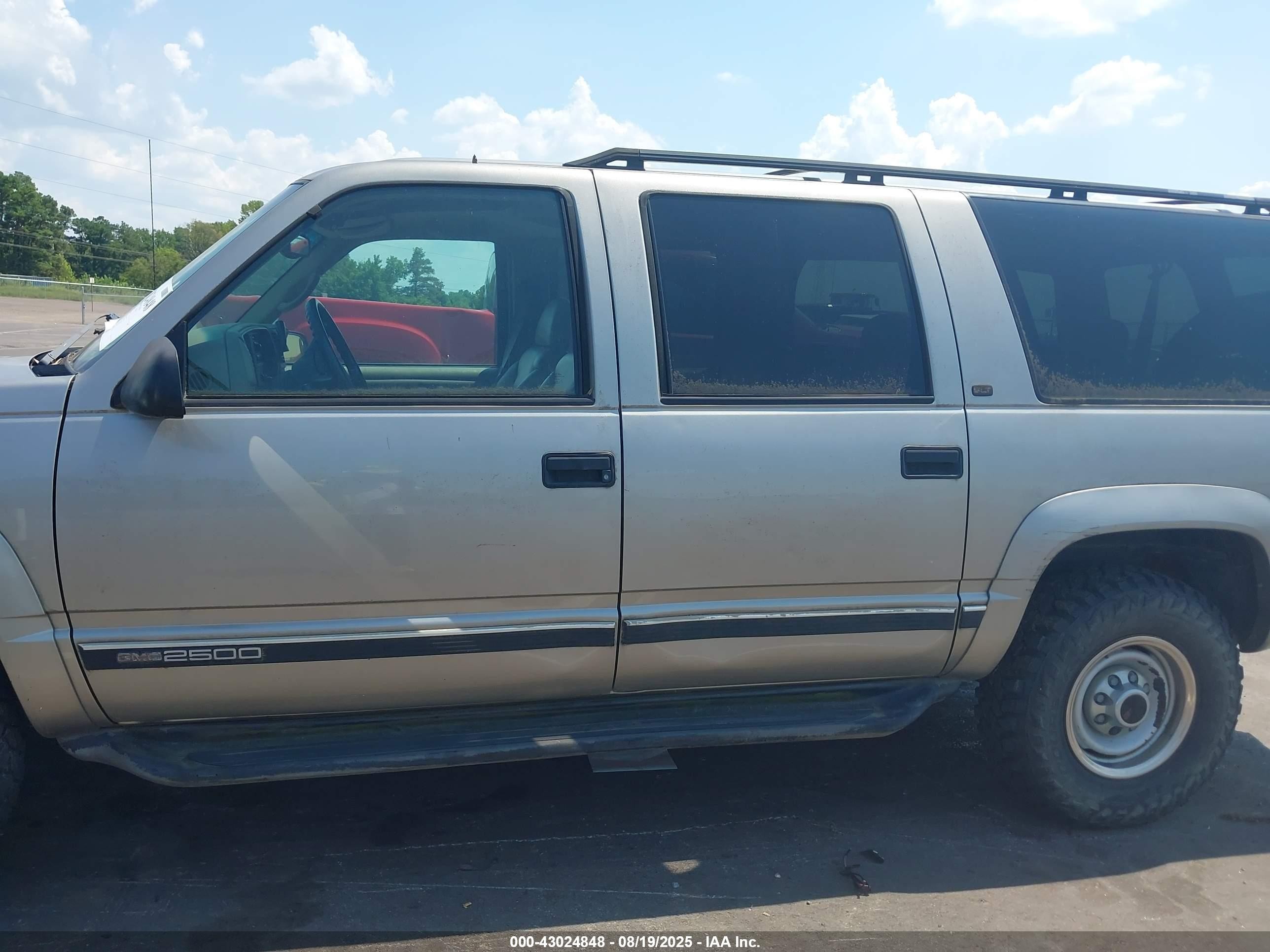 1999 Gmc Suburban 2500 Sl Желто-коричневый vin: 3GKGK26J3XG529943