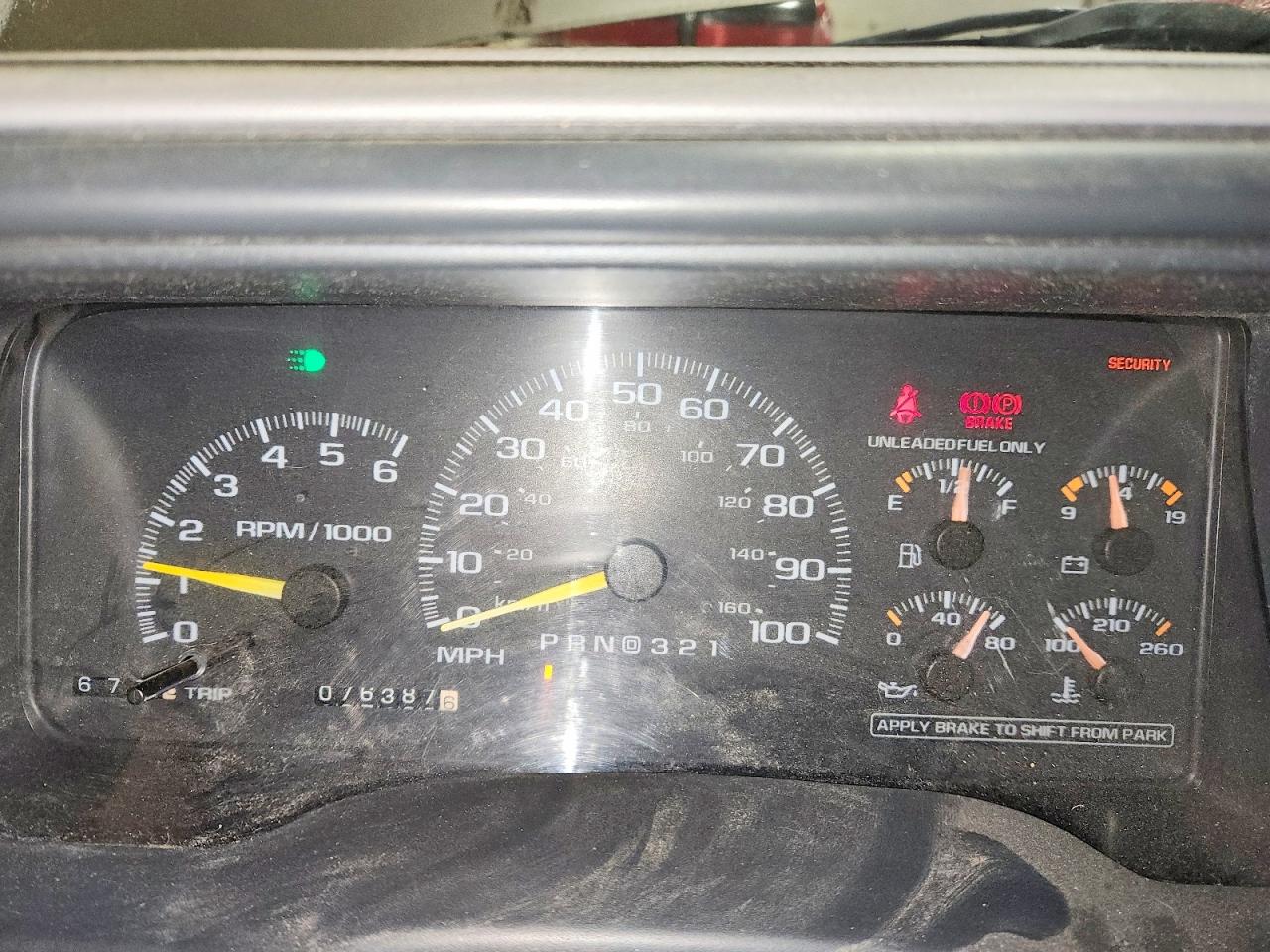 1999 Gmc Suburban K2500 Gold vin: 3GKGK26J6XG503689