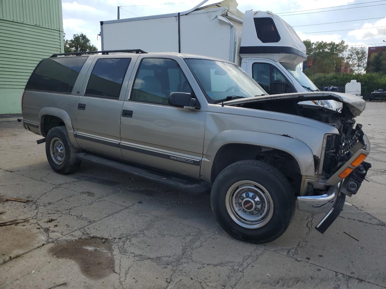 1999 Gmc Suburban K2500 Beige vin: 3GKGK26J6XG546154