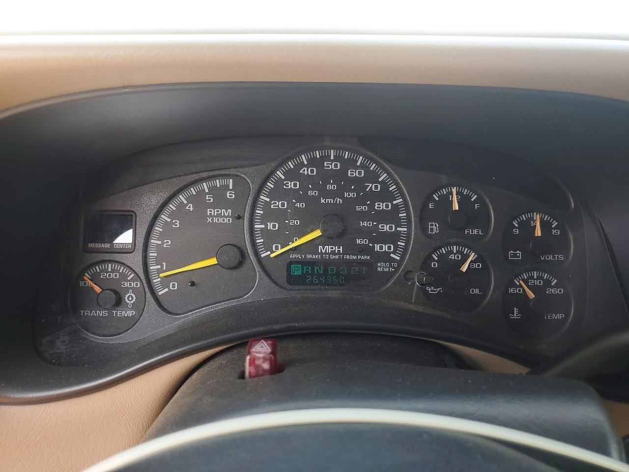 2001 Gmc Yukon Xl K2500 Red vin: 3GKGK26U41G265679