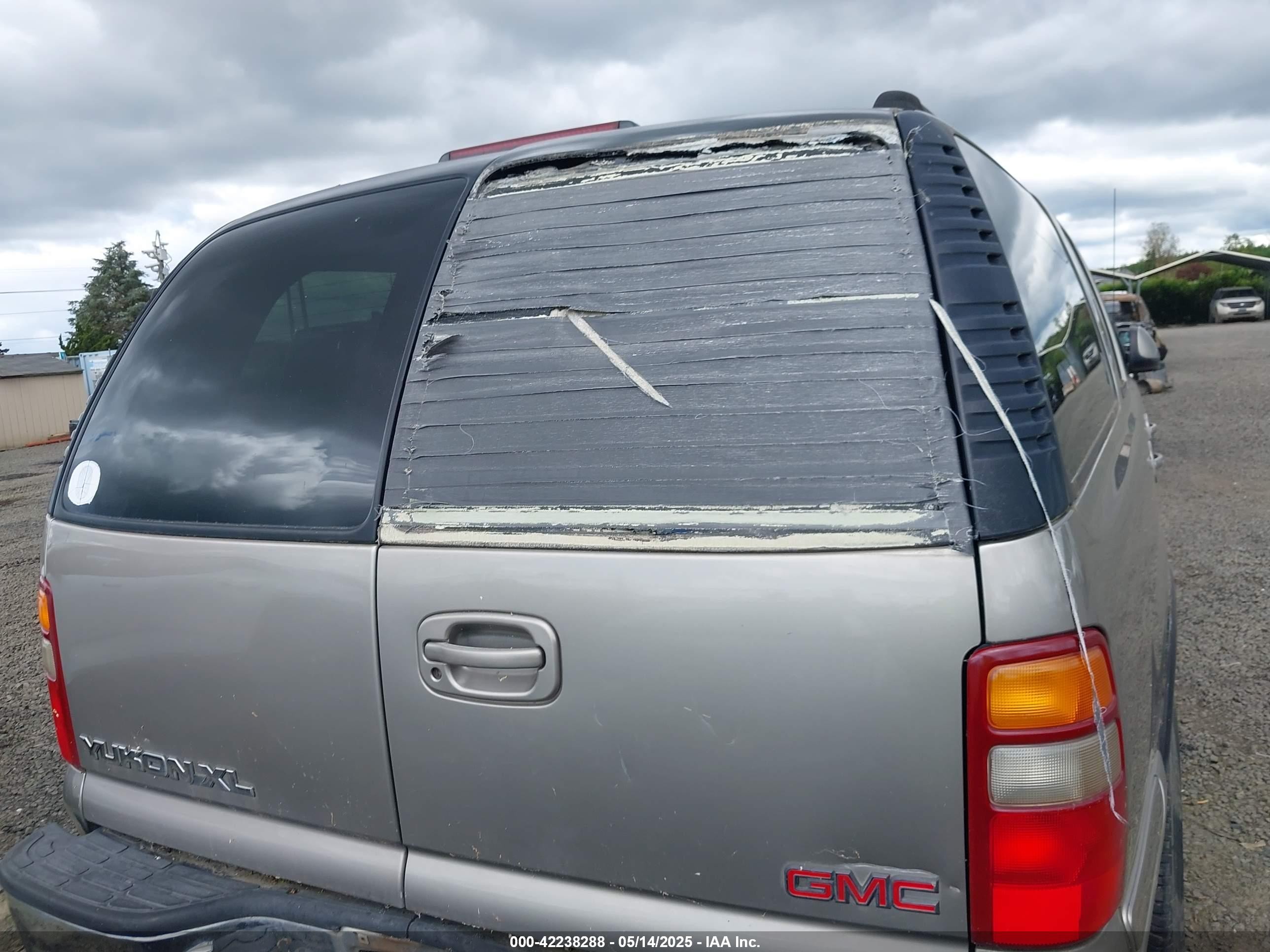 2000 Gmc Yukon Xl 2500 Slt Brown vin: 3GKGK26U5YG203511