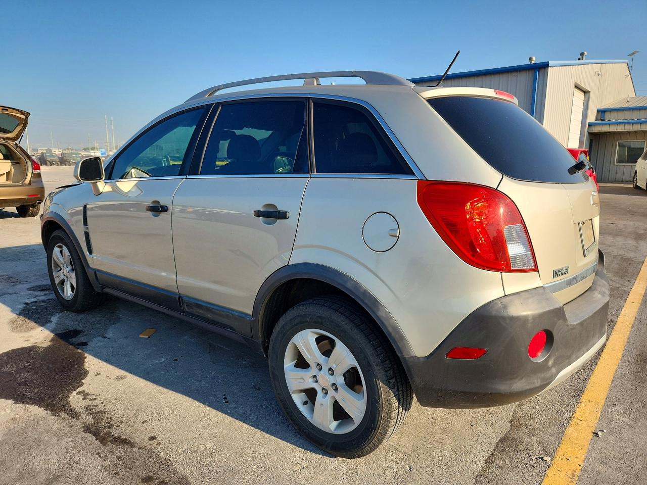 2013 Chevrolet Captiva Ls Silver vin: 3GNAL2EK0DS641432