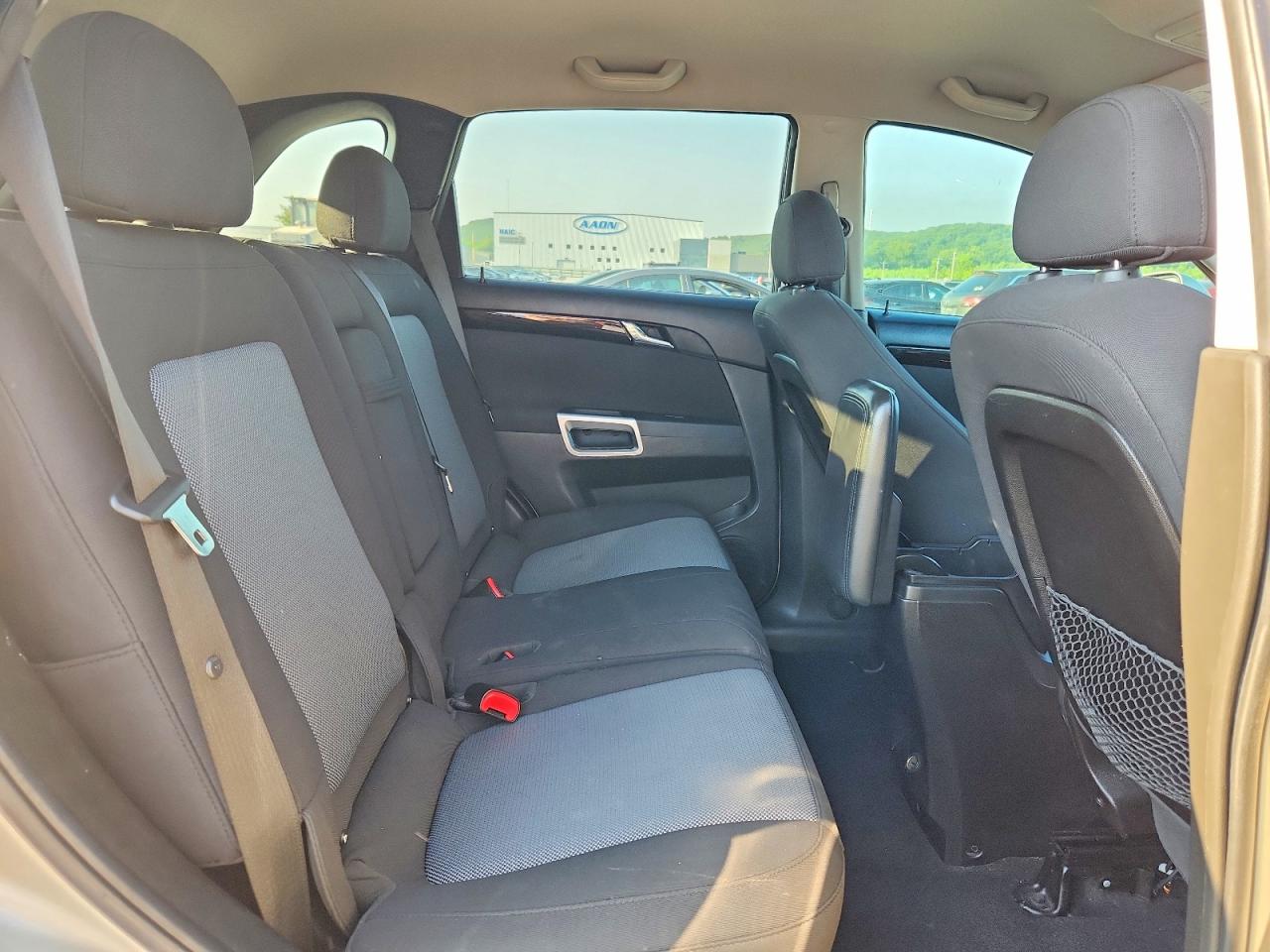 2013 Chevrolet Captiva Ls Silver vin: 3GNAL2EK0DS641432