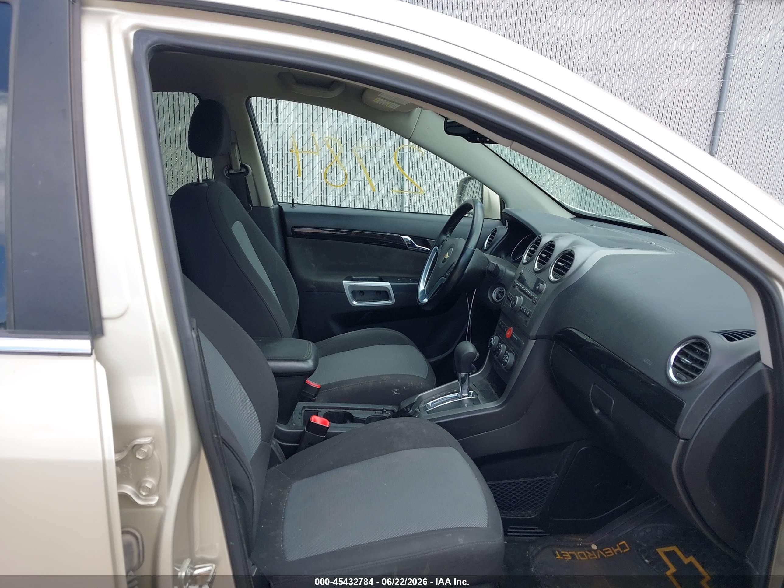 2013 Chevrolet Captiva Sport Fleet Ls Tan vin: 3GNAL2EK1DS641021