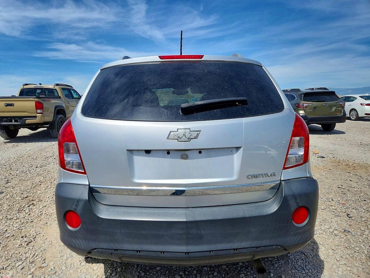 2014 Chevrolet Captiva Ls Silver vin: 3GNAL2EK2ES645869