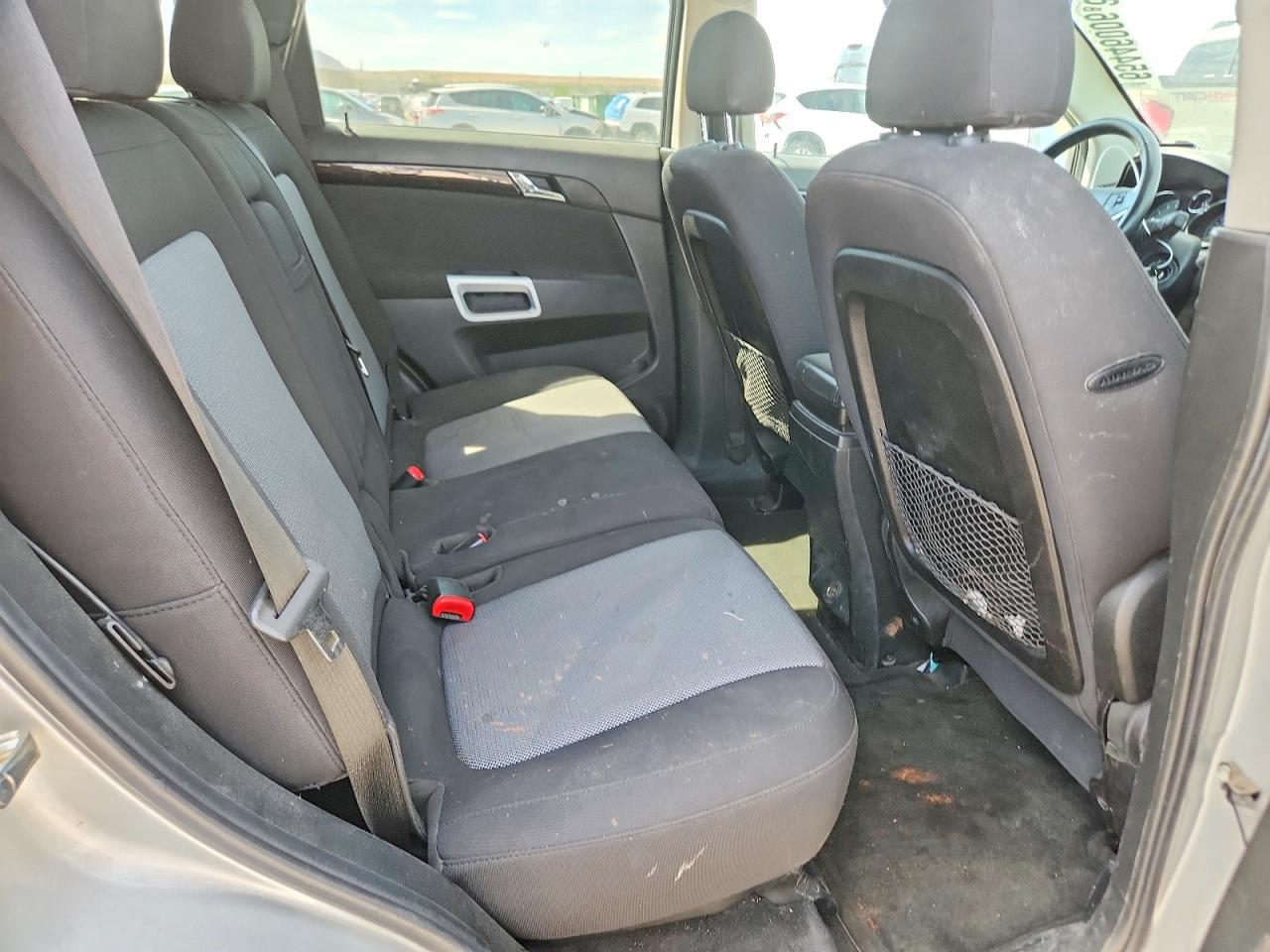 2014 Chevrolet Captiva Ls Silver vin: 3GNAL2EK2ES645869