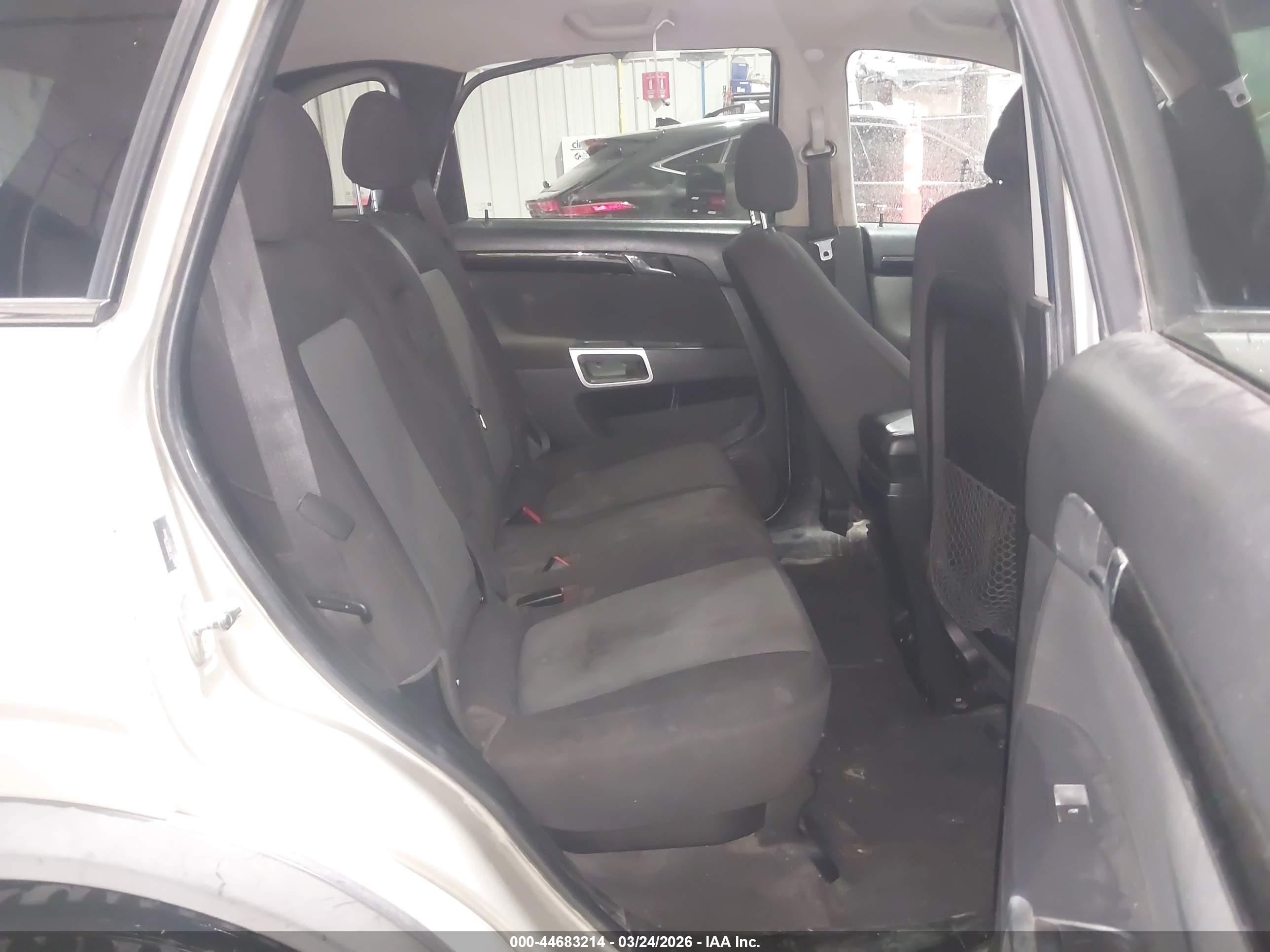 2013 Chevrolet Captiva Sport 2ls Beige vin: 3GNAL2EK5DS612427
