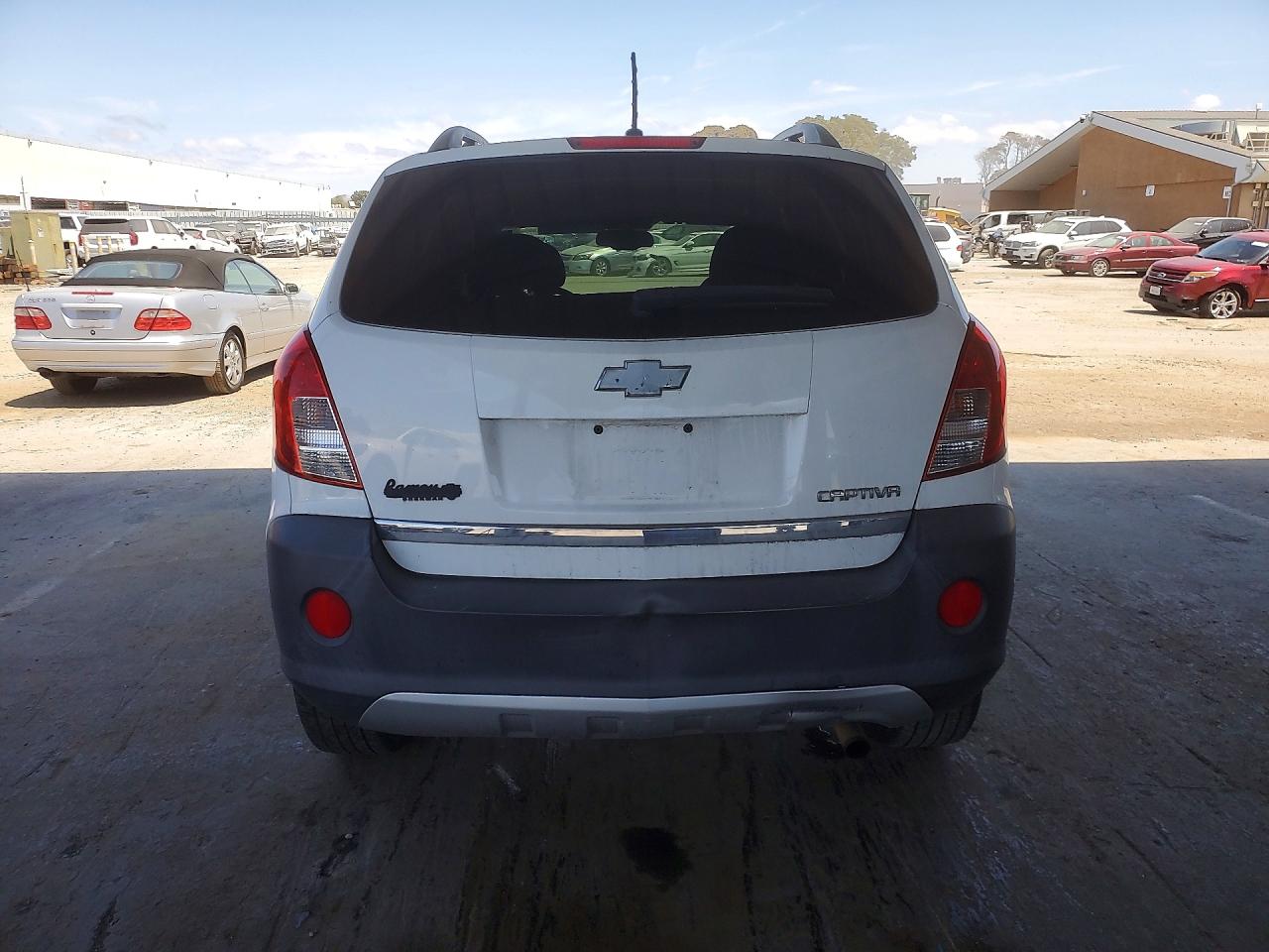 2014 Chevrolet Captiva Ls White vin: 3GNAL2EK7ES514338