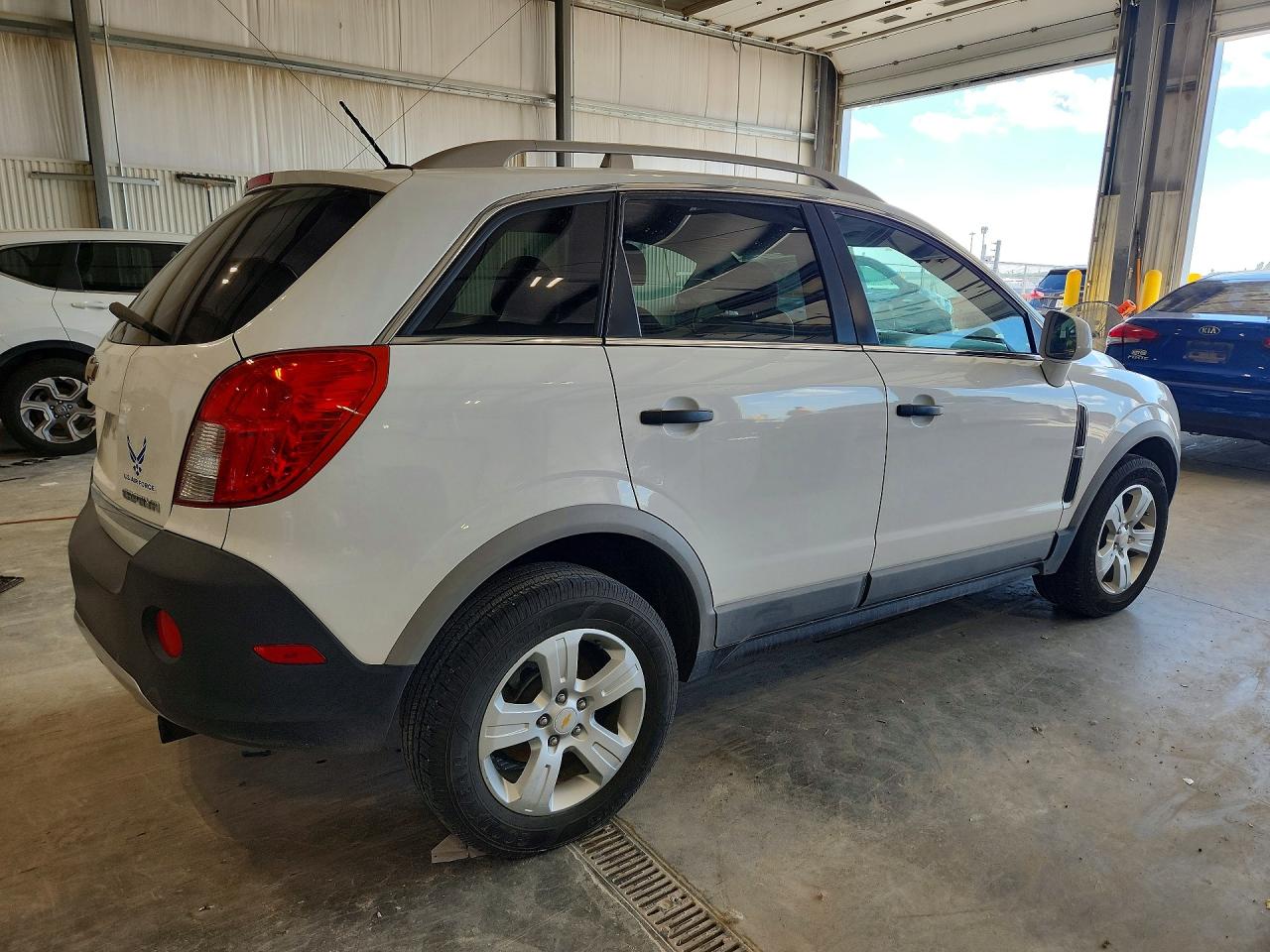 2014 Chevrolet Captiva Ls White vin: 3GNAL2EK9ES655069