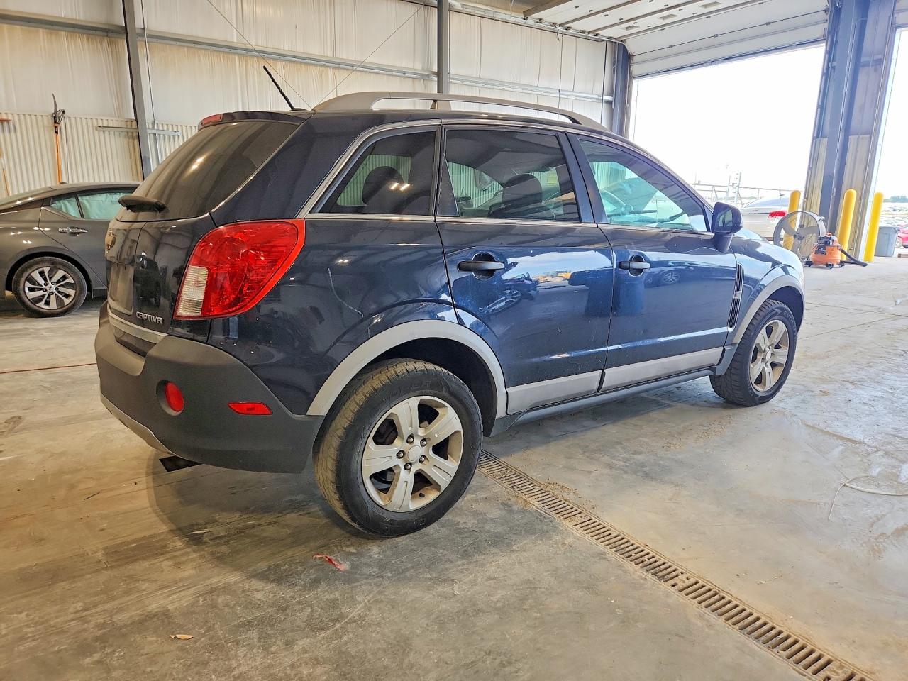 2014 Chevrolet Captiva Ls Blue vin: 3GNAL2EKXES625501