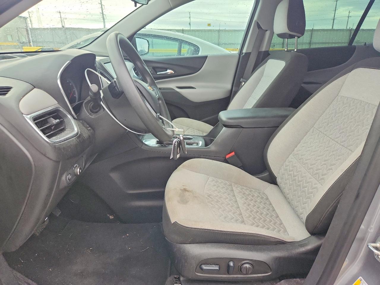 2023 Chevrolet Equinox Ls Silver vin: 3GNAXFEG9PL208682