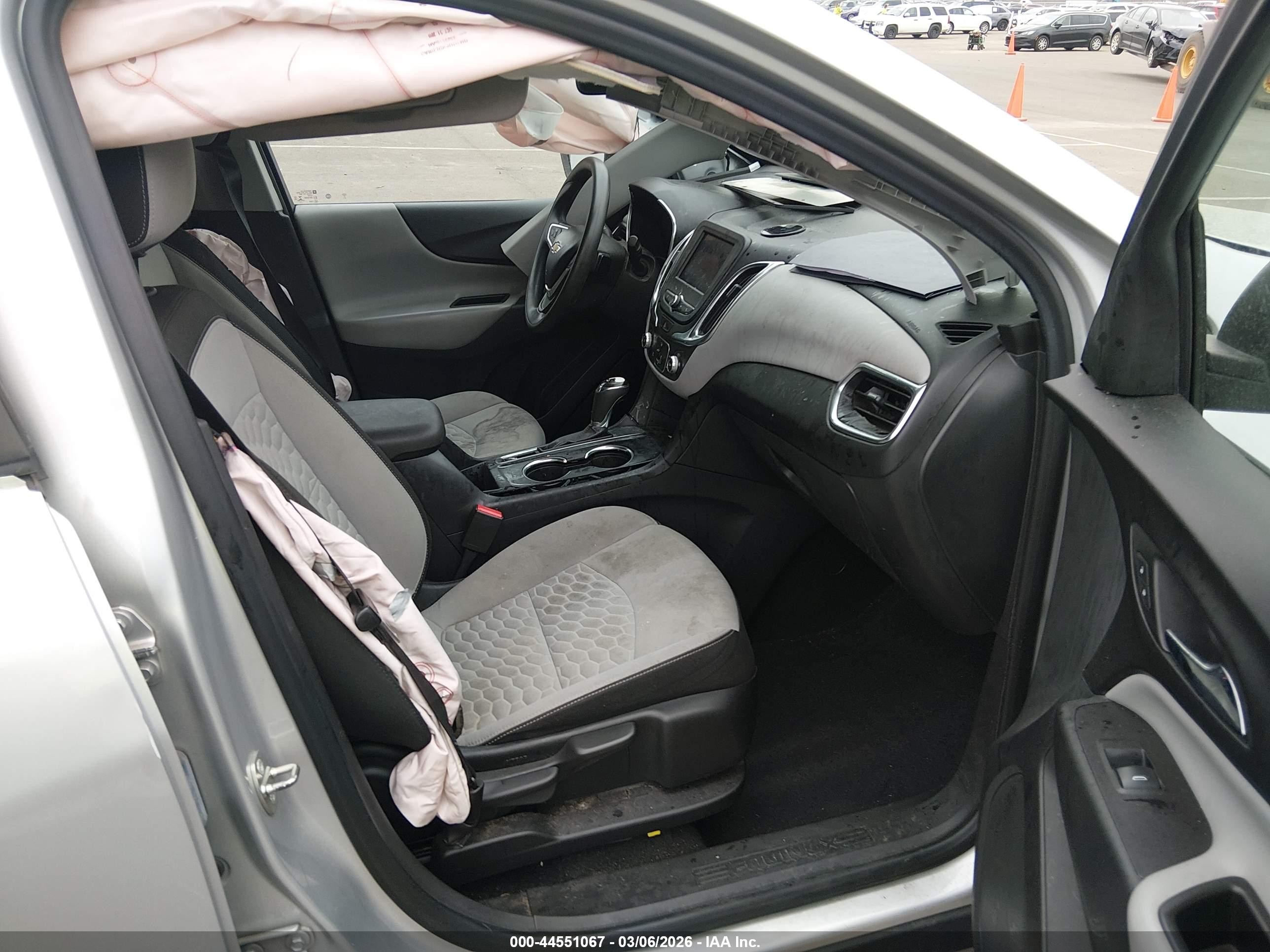2020 Chevrolet Equinox Fwd 1fl Silver vin: 3GNAXFEV8LS585728